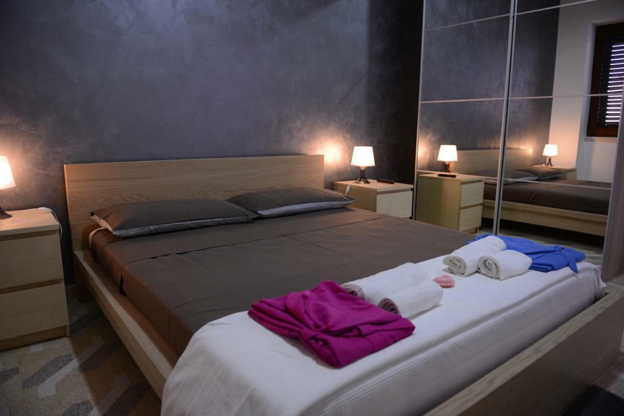 Bed & Breakfast "Mazzini" Леверано Екстер'єр фото